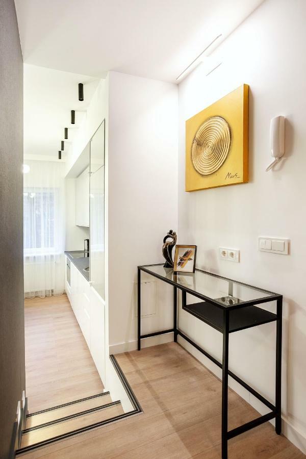 Luxury For Everyone - Hills Park Lux Apartments 2 VNO Esterno foto